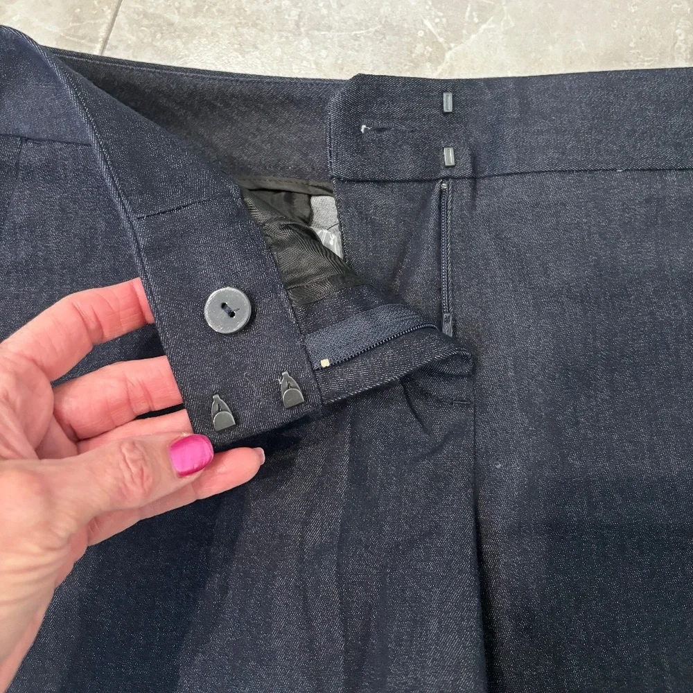 Express Twill Mid-Rise Tailored Shorts - Dark Wash Blue Size 0 - Picture 6 of 10